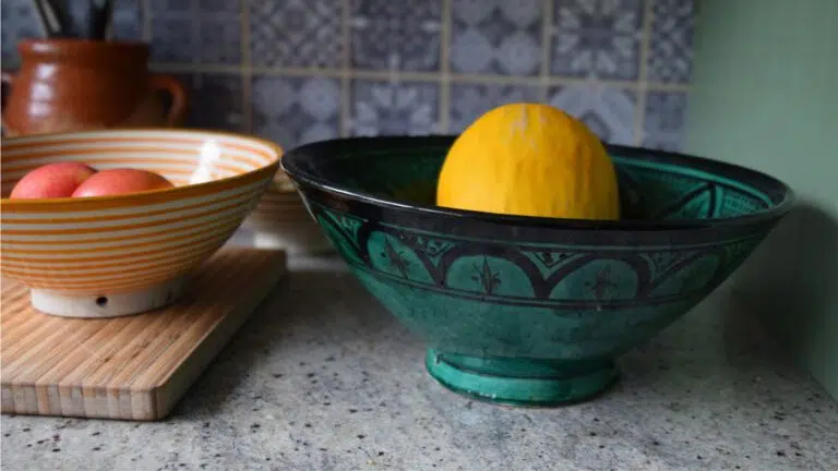 So deckst du deinen Tisch mit Charakter – handmade Geschirr